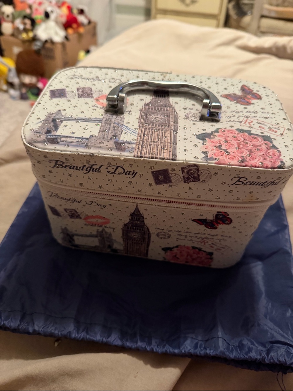 Floral London Print Train Case - Cream & Pink
